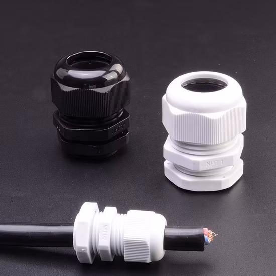 Prensaestopas de plástico de tensión flexible eléctrico de nailon C